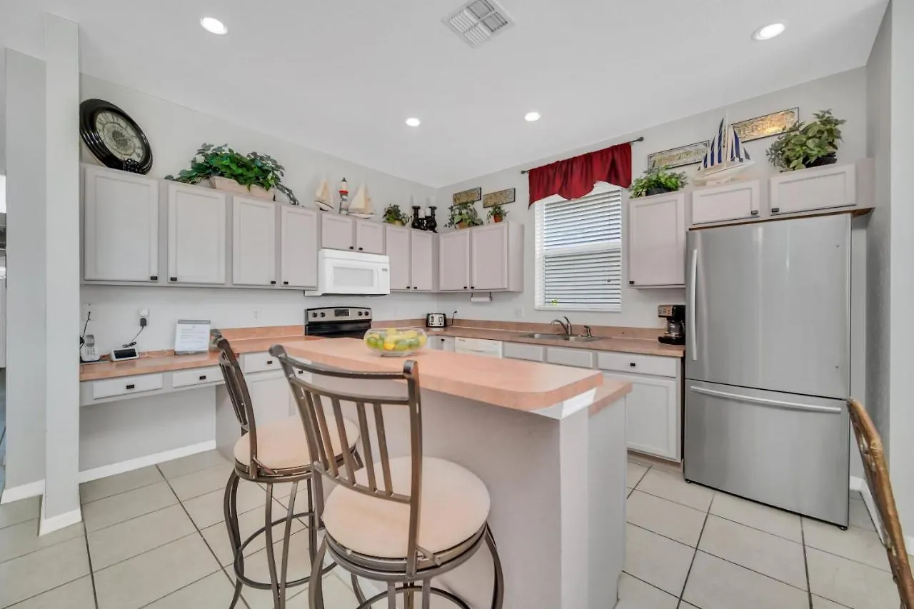 Highlands Reserve - 6 Bed 4 Baths Davenport Villa